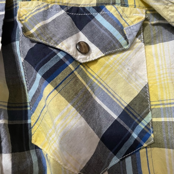 AMERICAN EAGLE collared plaid button up - Picture 4 of 4